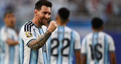 Messi brilha, iguala recorde de Klose, e Argentina vence Argélia na estreia da Copa